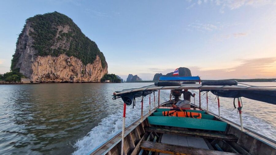 Khao Lak: Private Tour James Bond, Ko Panyi & Samet Nangshe - Lunch and local life at Koh Panyi