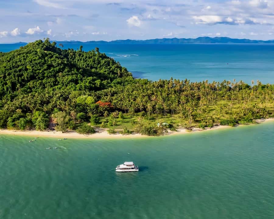 Khao Lak: Swift Power Catamaran Glide to James Bond Island - Royal Phuket Marina and the early start