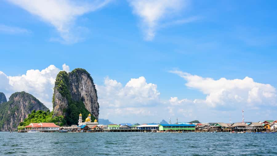 Krabi: James Bond, Khao Phing Kan, and Hong Island Boat Tour - The optional canoe trip to Lod Cave