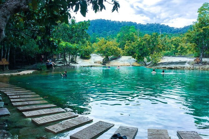Krabi: Jurassic Jungle Kayak and Phra Nang Cave Beach Tour - Phra Nang Cave Beach and Happy Island Views