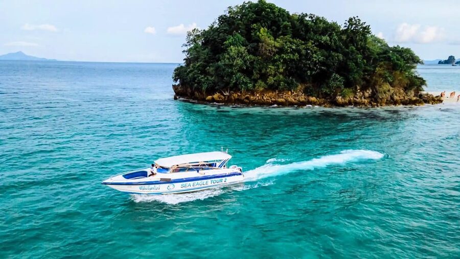 Krabi: Phang Nga Bay Blitz to James Bond Island with Lunch - The guide and the feel of the day