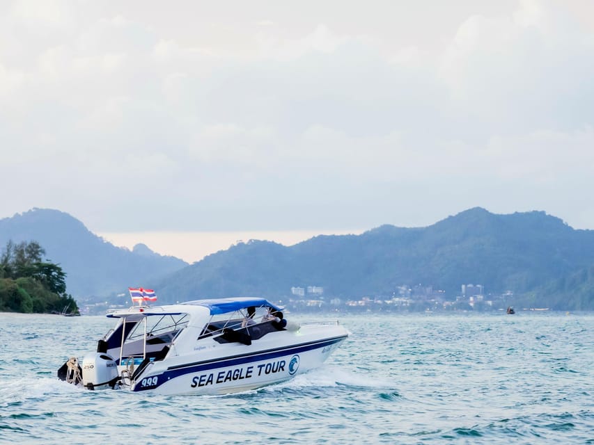 Krabi: Phang Nga Bay Blitz to James Bond Island with Lunch - Lunch and daily life at Koh Panyi