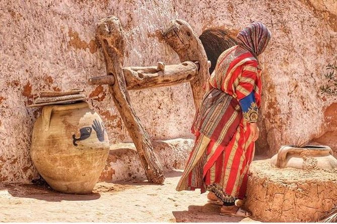 Legends Berbers & Adventure Star Wars The Secret of the Wren - Tamezret, a Berber Village Above the Desert