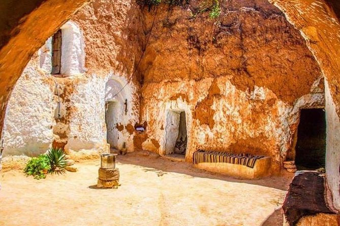 Legends Berbers & Adventure Star Wars The Secret of the Wren - Matmata and Lunch Inside a Berber Home