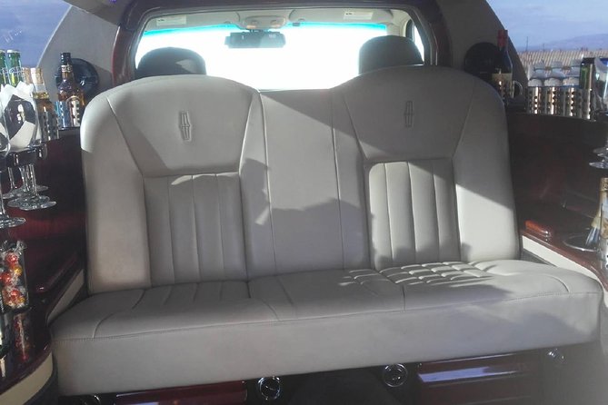 Limo Tour: Hollywood, Beverly Hills, Santa Monica, Venice, Malibu - Beverly Hills, Rodeo Drive, and Sunset Boulevard
