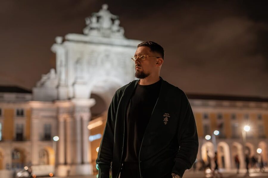 Lisbon lights: A Cinematic Photoshoot at night - Clothing, comfort, and simple preparation