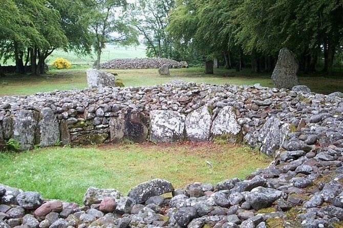 Loch Ness , Outlander , Inverness Castle , Clava and Culloden - Clava Cairns brings Outlander to prehistoric Scotland