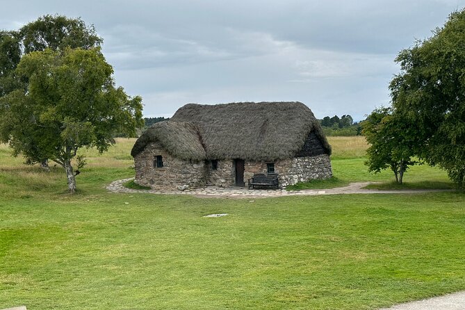 Loch Ness Tour: Day Trip to Loch Ness, Outlander Sites and More - Cawdor Castle and the garden hour