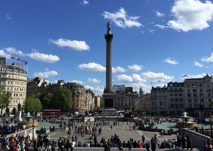 London: Doctor Who Guided Walking Tour - Following the Doctor from Monument Station