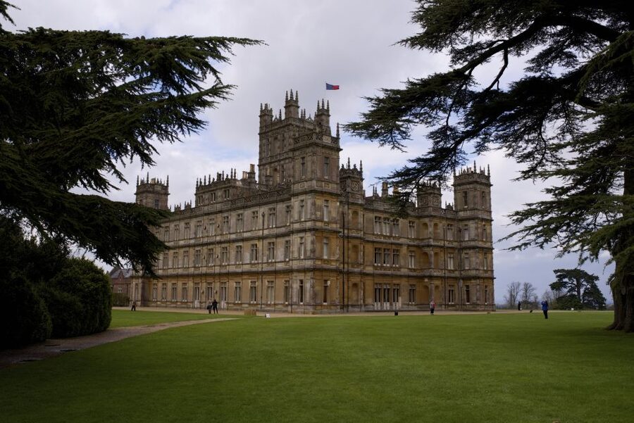 London: Downton Abbey, Cotswolds, and Highclere Castle Tour - Highclere Castle gives the day its grand finale