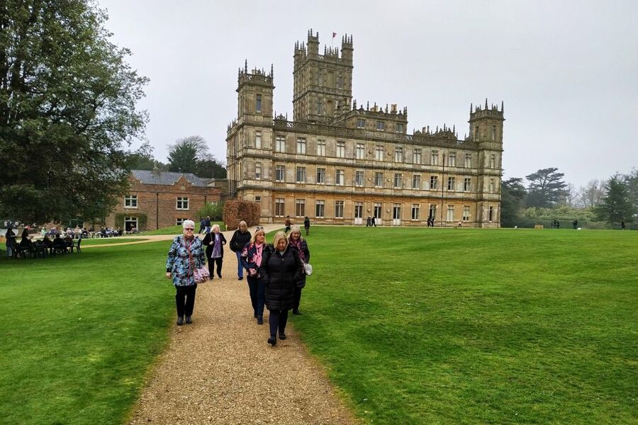 London: Downton Abbey Tour with Highclere, Bampton & Oxford - What the schedule feels like in practice