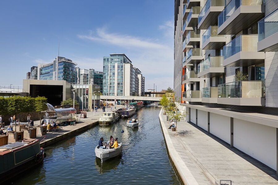 London: GoBoat Rental for Regent's Canal & Paddington Basin - The GoBoat setup: built for conversation