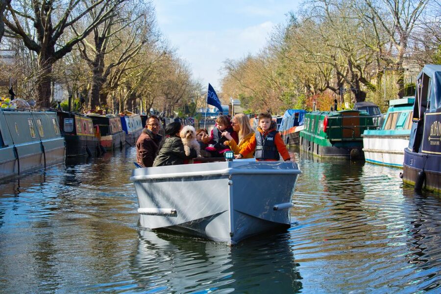 London: GoBoat Rental for Regent's Canal & Paddington Basin - What one hour, two hours, or three hours feels like