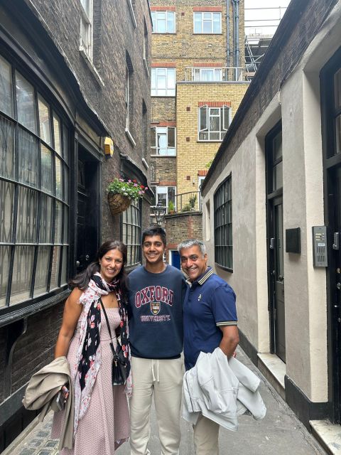 London: Guided Harry Potter Tour - Cecil Court, the real-world Diagon Alley