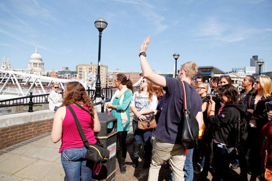 London: Guided Harry Potter Tour - The Tube ride across central London