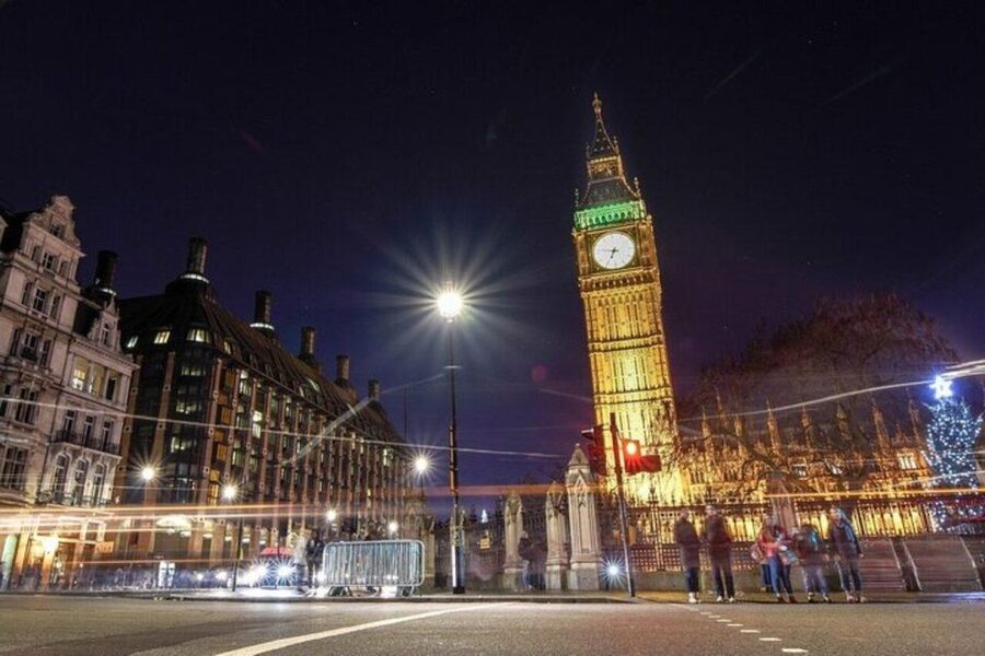 London: Guided Harry Potter Walking Tour of the City - Shakespeare’s Globe and the riverside film setting