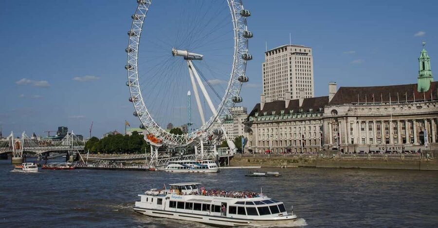London: Guided Thames Cruise and Harry Potter Walking Tour - Cecil Court and Goodwin’s Court