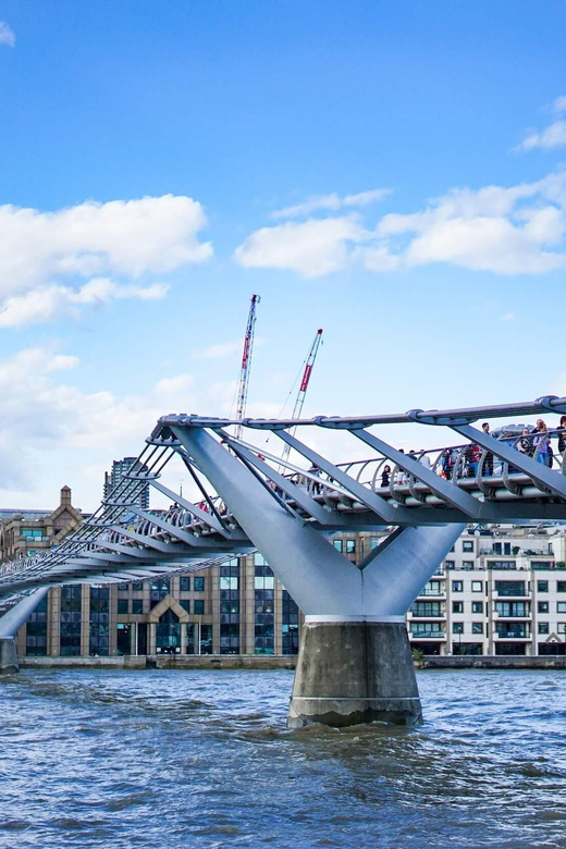 London: Guided Thames Cruise and Harry Potter Walking Tour - Beginning at King’s Cross and Platform 9 ¾