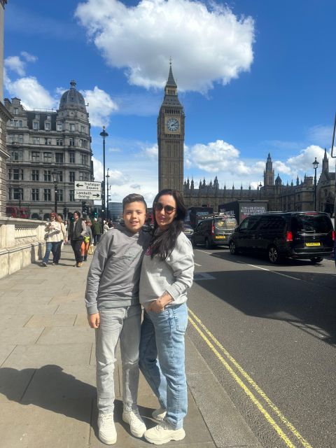 London: Harry Potter Black Cab Tour with Hotel Pick Up - Australia House and central London film connections