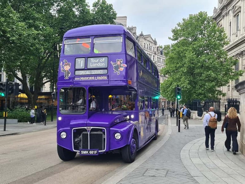 London: Harry Potter Film Locations Sightseeing Bus Tour - Leadenhall Market and the entrance to Diagon Alley