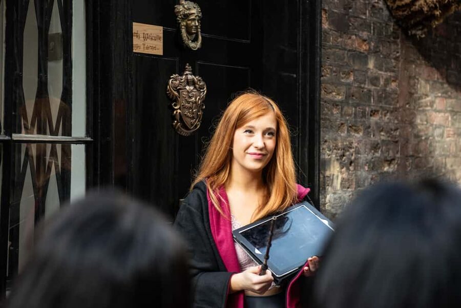 London: Harry Potter Filming Locations Guided Walking Tour - The Palace Theatre and the next generation of Hogwarts