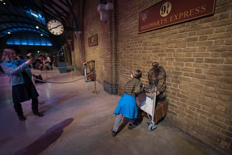 London: Harry Potter Inspirations and Locations Tour - Leicester Square connects film locations with central London