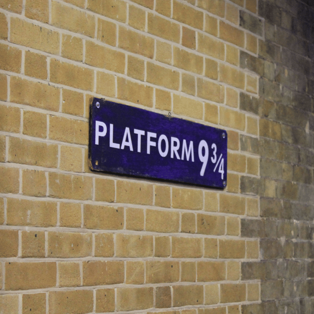 London: Harry Potter Movie Location Tour with an APP - A Potter Walk That Doubles as London Sightseeing