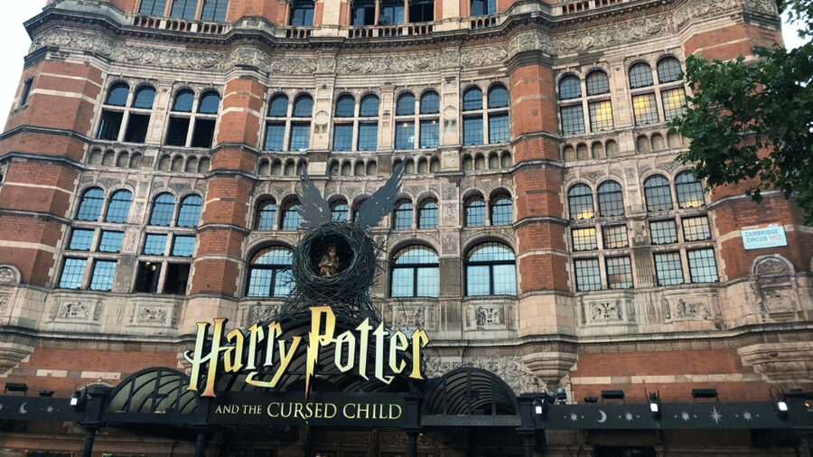 London: Harry Potter Movie Location Tour with an APP - Starting at Westminster Station and Parliament Street