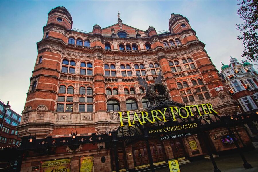 London: Harry Potter Movies Walking Tour (Kids Go Free) - Starting at King’s Cross and Platform 9¾