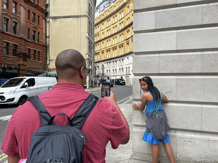 London: Harry Potter Tour and London Bridge Tombs Experience - Southwark and London Bridge shift the mood