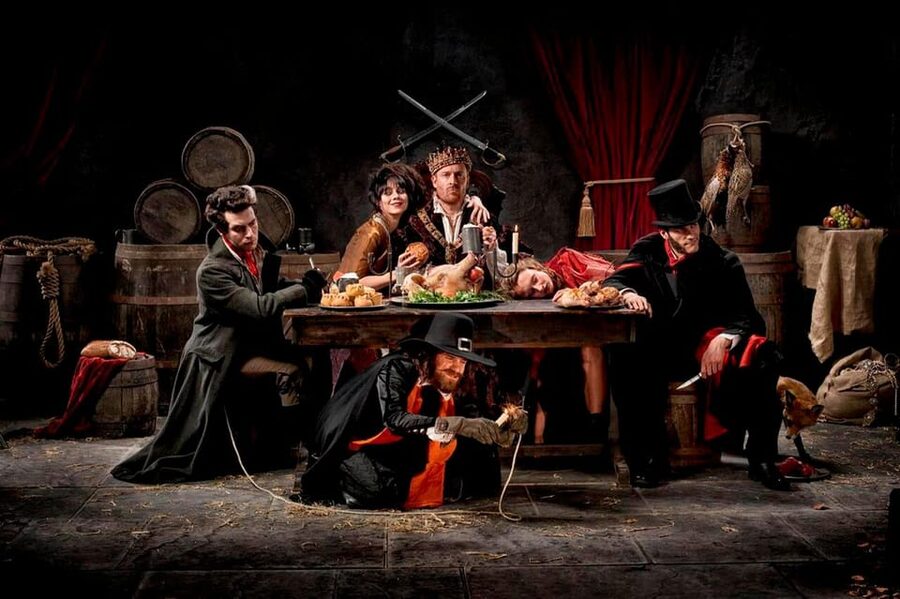 London: Harry Potter Tour & The London Dungeons Tour - From Platform 9 ¾ to the London Dungeon