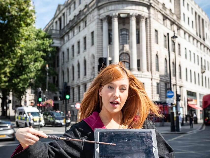 London: Harry Potter Tour & The London Dungeons Tour - Westminster, Southwark, and London Bridge