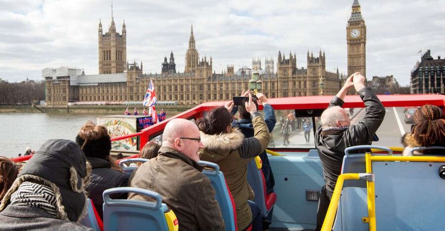 London: Harry Potter Walk, Hop-on Hop-off Bus Tour & Cruise - What the app adds to the package