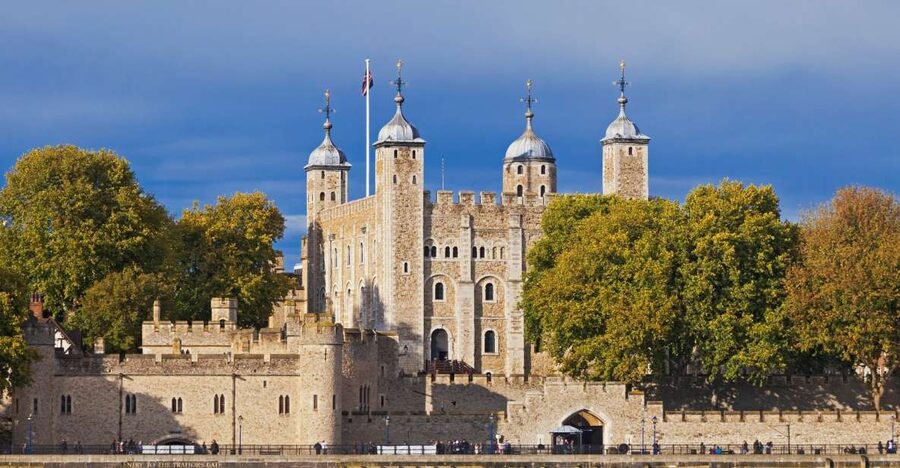 London: Harry Potter Walking Tour and Tower of London Entry - Key points at a glance