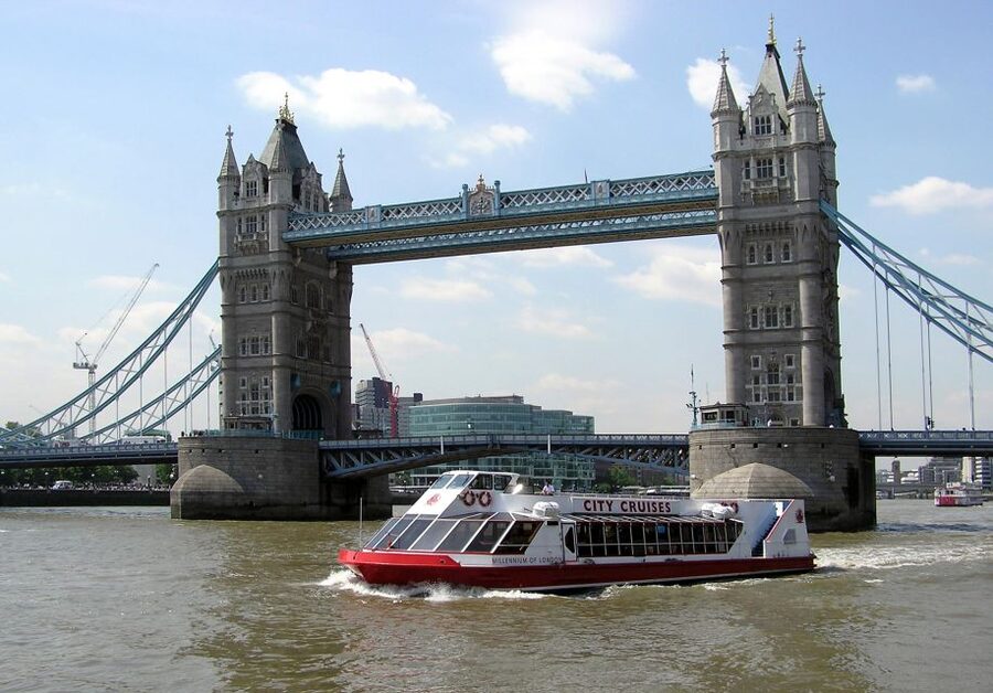 London: Harry Potter Walking Tour and Tower of London Entry - Is $105 good value?