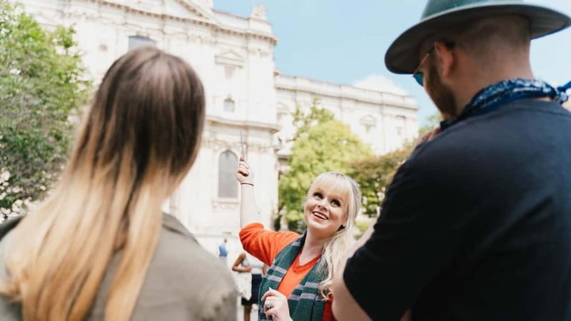 London: Harry Potter Walking Tour (& Bottle of Butterbeer) - The Clink, Shakespeare’s Globe, and the river crossing