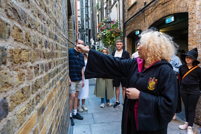 London: Interactive Harry Potter Walking Tour - Covent Garden, where ordinary lanes turn magical