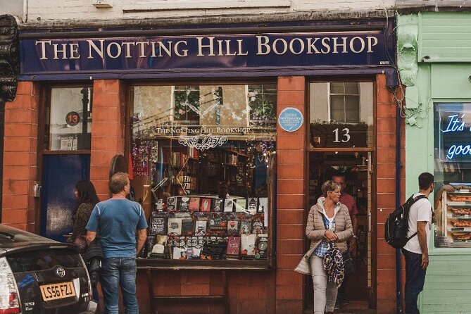 London: Notting Hill Self-Guided Walking Tour with an APP - Lansdowne Crescent and the final film setting