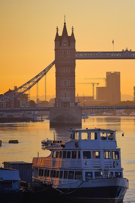 London: Private Family Harry Potter Movie Locations & Cruise - Key points at a glance
