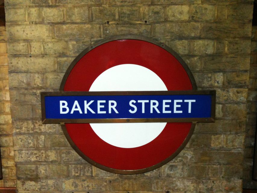 London: Sherlock Holmes Guided City Walking Tour - Piccadilly Circus, Trafalgar Square, and Holmes in public
