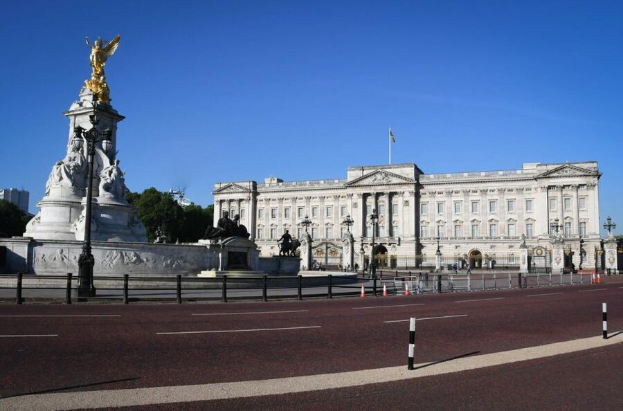 London: Sherlock Holmes Museum & Westminster Walking Tour - Key points at a glance