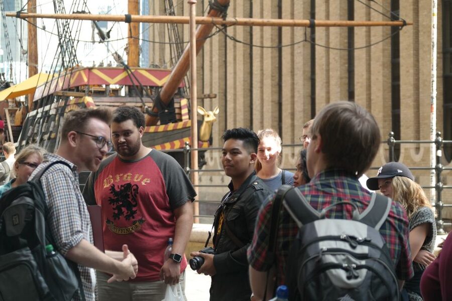 London: Small Group Harry Potter Locations Walking Tour - Clink Prison, the Golden Hinde, and old London atmosphere