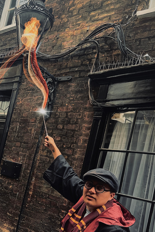 London: The Harry Potter Walking Tour with Potter-Vision - Finishing around Trafalgar Square