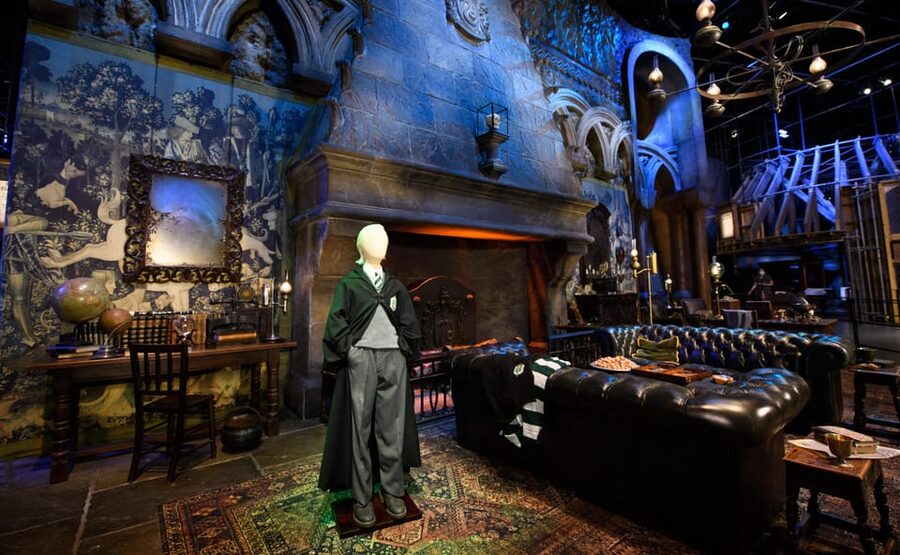 London: Warner Bros. Studio Tour and Morning Train Ticket - The crucial difference between departure and admission