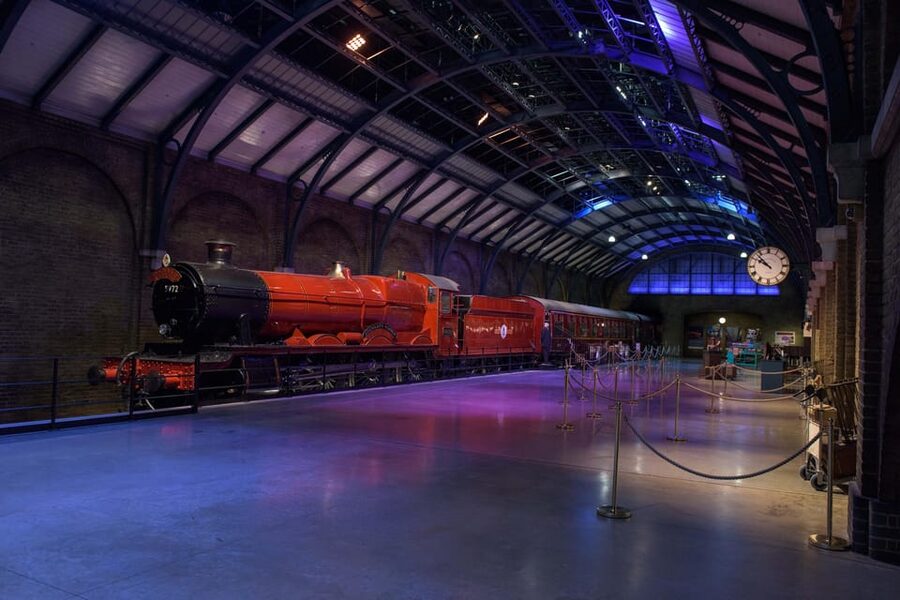 London: Warner Bros. Studio Tour and Morning Train Ticket - The shuttle from Watford Junction