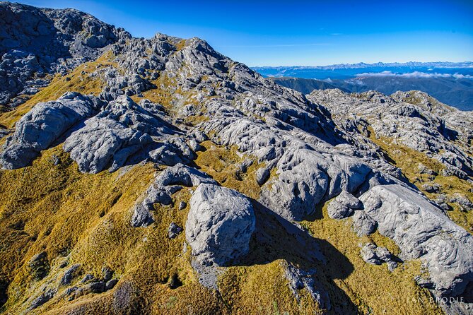 Lord of the Rings Mt Owen, Exit from the Mines of Moria - The value of the private helicopter format
