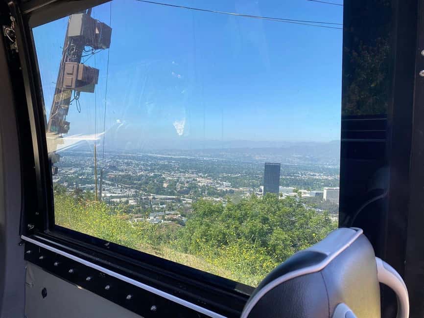 Los Angeles: Celebrity Homes and Movie Scenes Bus Tour - Hollywood Walk of Fame, Chinese Theatre, and Dolby Theatre