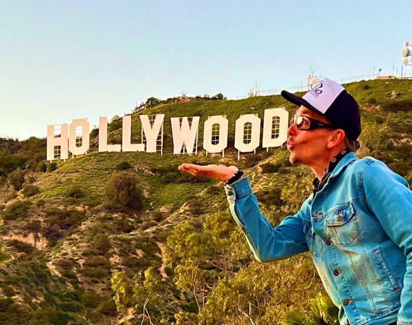 Los Angeles: Express Hollywood Sign Guided Walk & Photo Tour - What the guides add to the experience