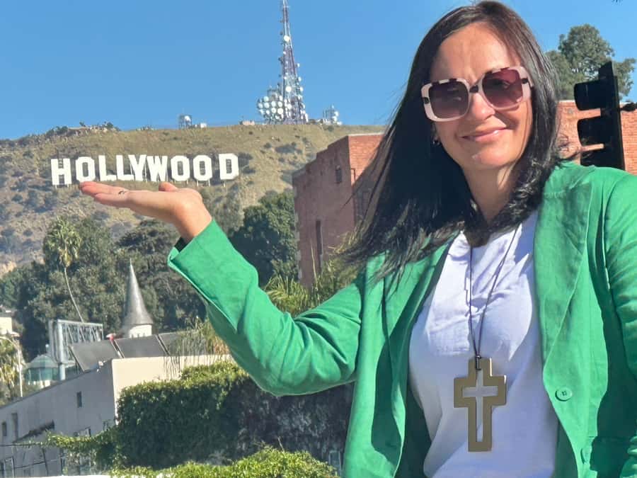 Los Angeles: Guided City Tour of Hollywood & Beverly Hills - Celebrity homes in Beverly Hills, the Hollywood Hills, and Hancock Park