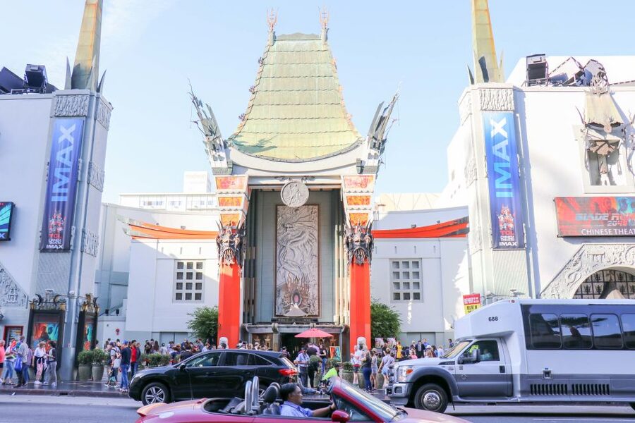 Los Angeles: Hollywood & Celebrity Homes Open-Air Bus Tour - Sunset Boulevard and the city’s nightlife names